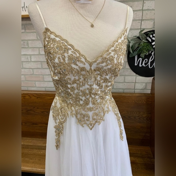 TLC Say Yes To The Prom Dress - Picture 7 of 14